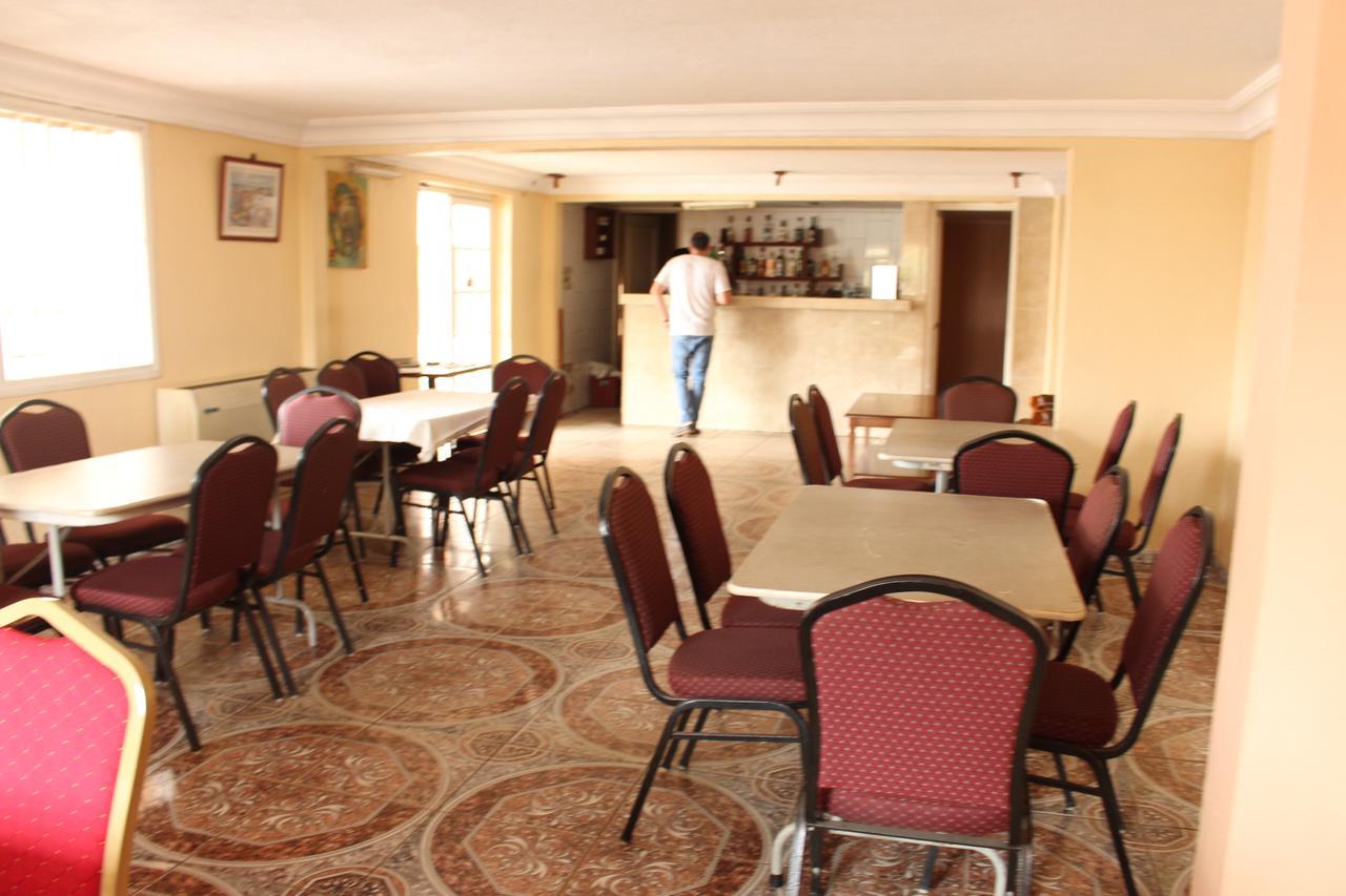 Meumi Palace Yaoundé Exteriör bild